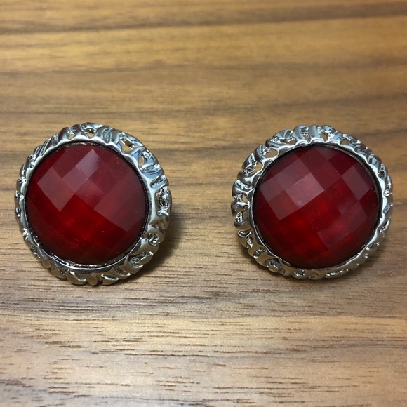 1" Rozette Red Velvet Resin Stud Earrings - Picture 5 of 7